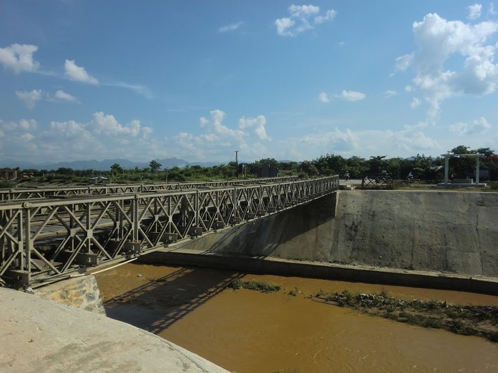 Muong Thanh Old Bridge