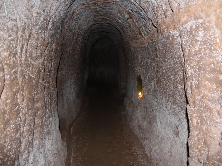 Vinh Moc Tunnels