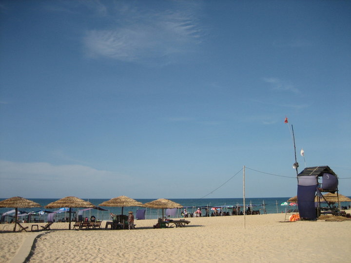 Thuan An Beach 