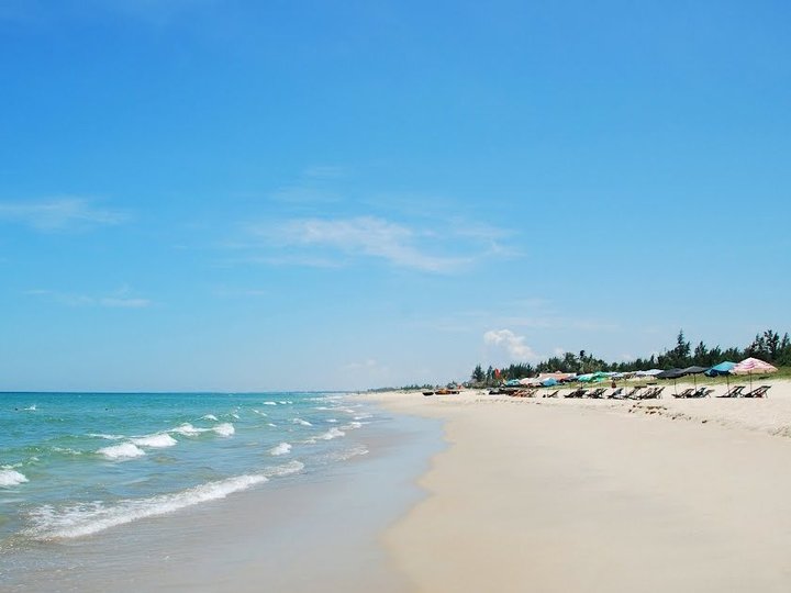 Non Nuoc Beach