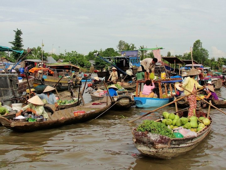 Cai Be Market 