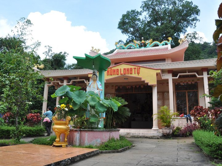 Hung Long Tu Pagoda