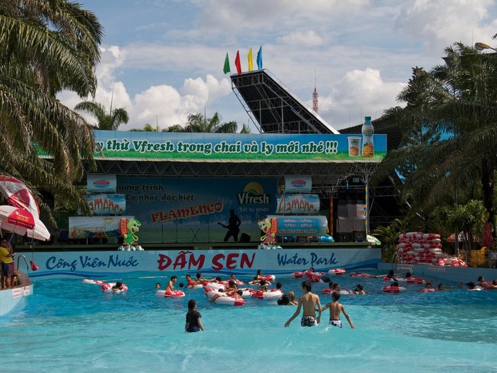 Dam Sen Water Park