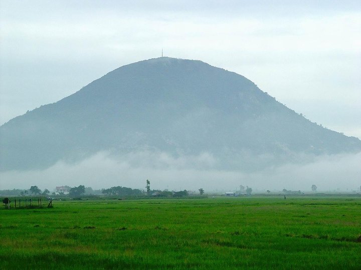Ba Den Mountain