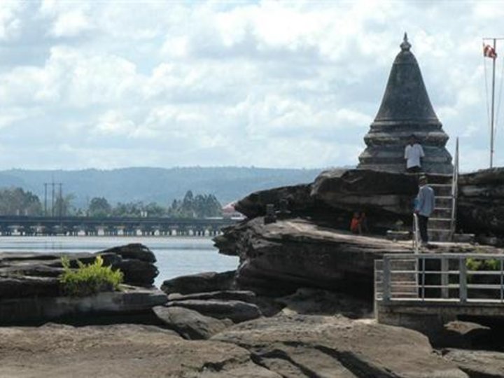 Khun Chhang Khun Phen