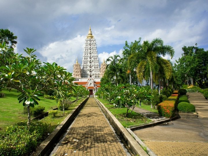 Wat Yanasangwararam Woramahawihan image Wat Yanasangwararam Woramahawihan