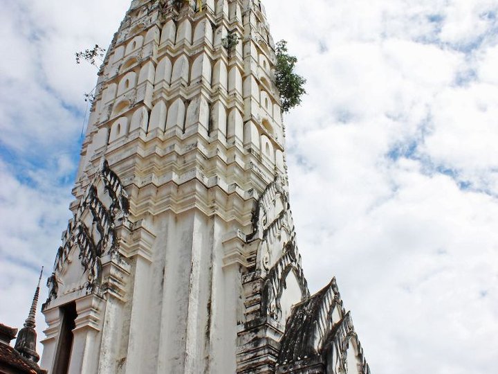 Wat Phuttai Sawan image Wat Phuttai Sawan