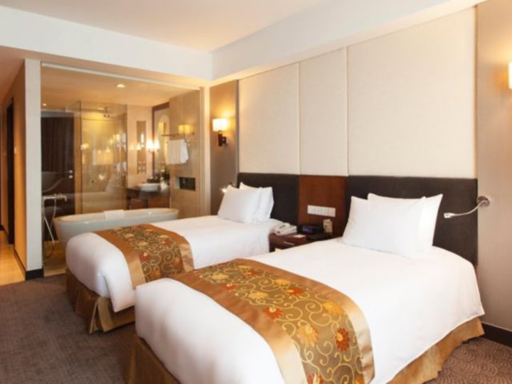 Crowne Plaza West Hanoi