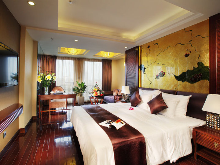 Golden Silk Boutique