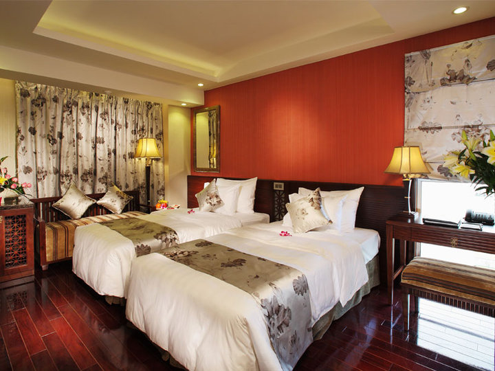 Golden Silk Boutique