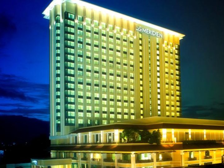 Le Meridien Chiang Mai Hotel