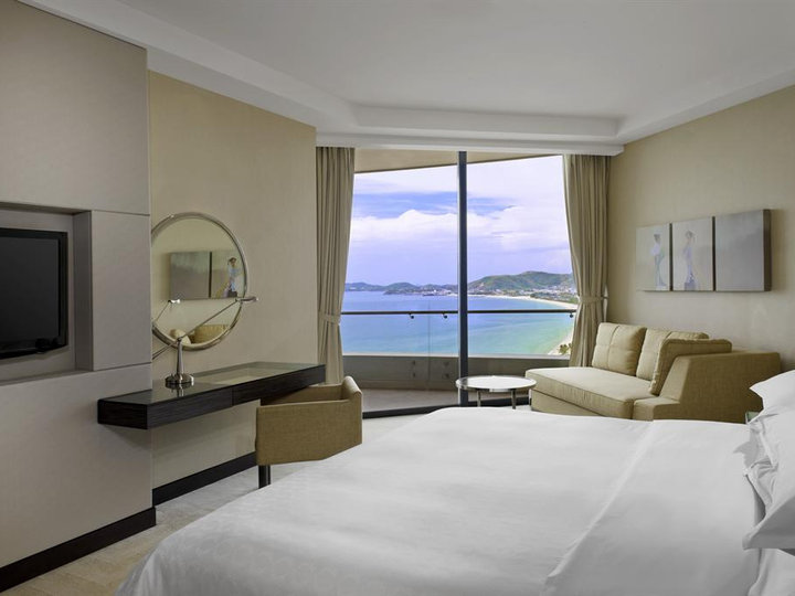 Sheraton Nha Trang Hotels and Spa