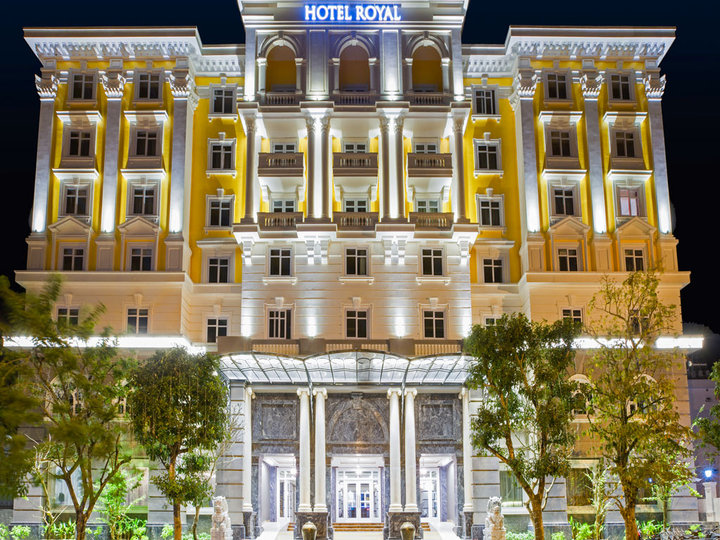 Royal Hoian Mgallery Collection