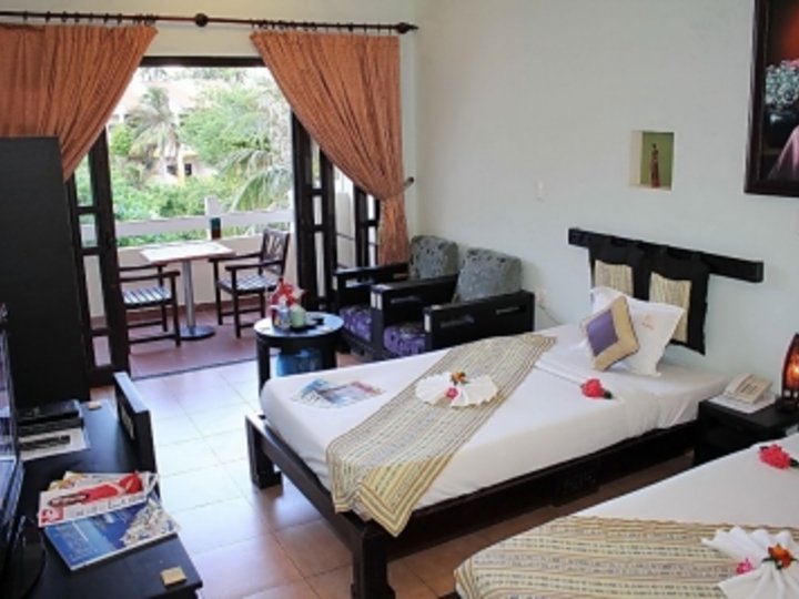 Dynasty Beach Resort