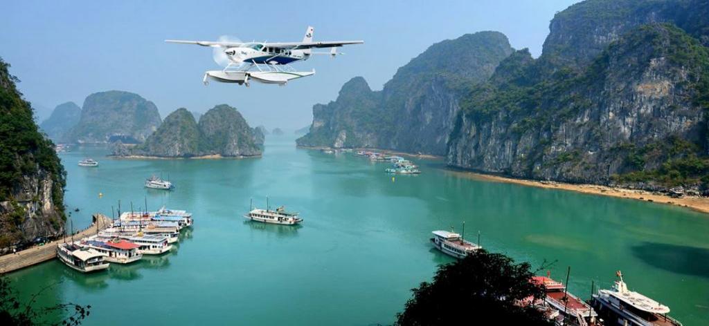 halong_bay_tour_seaplane_0.jpg