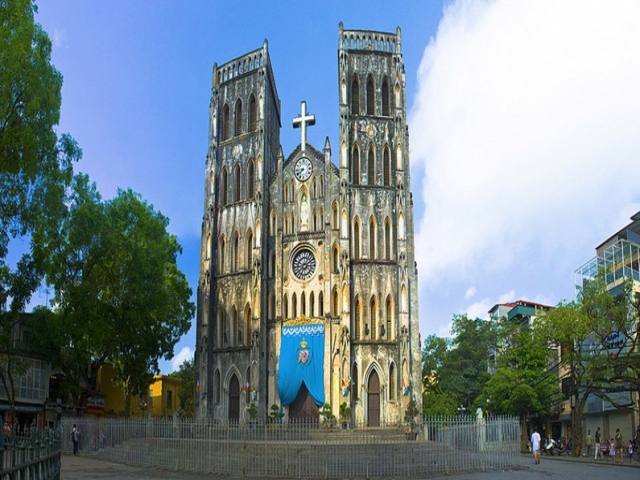 hanoi_cathedral_0.jpg