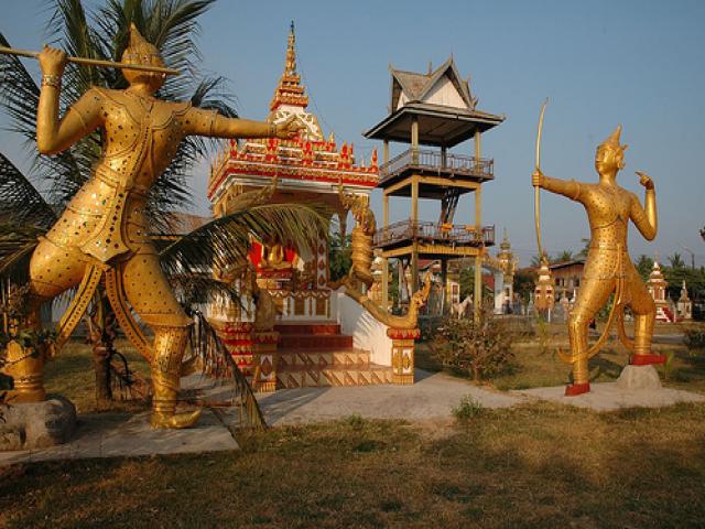 laos_temples_1_0.jpg