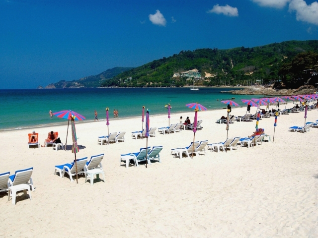 patong-beach_0.jpg