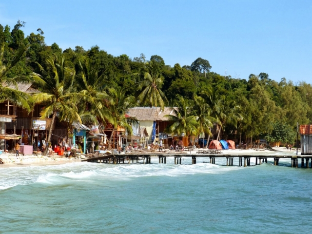 southwestern-beach-koh-rong-cambodia_0.jpg